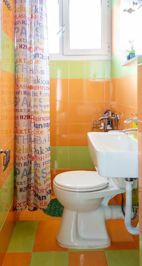 Central 6Th Floor Studio Near Metro & View&200Mbps Атина Екстериор снимка